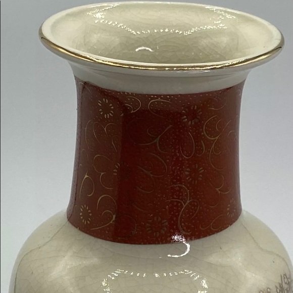 Vintage Satsuma Vase - Picture 4 of 7